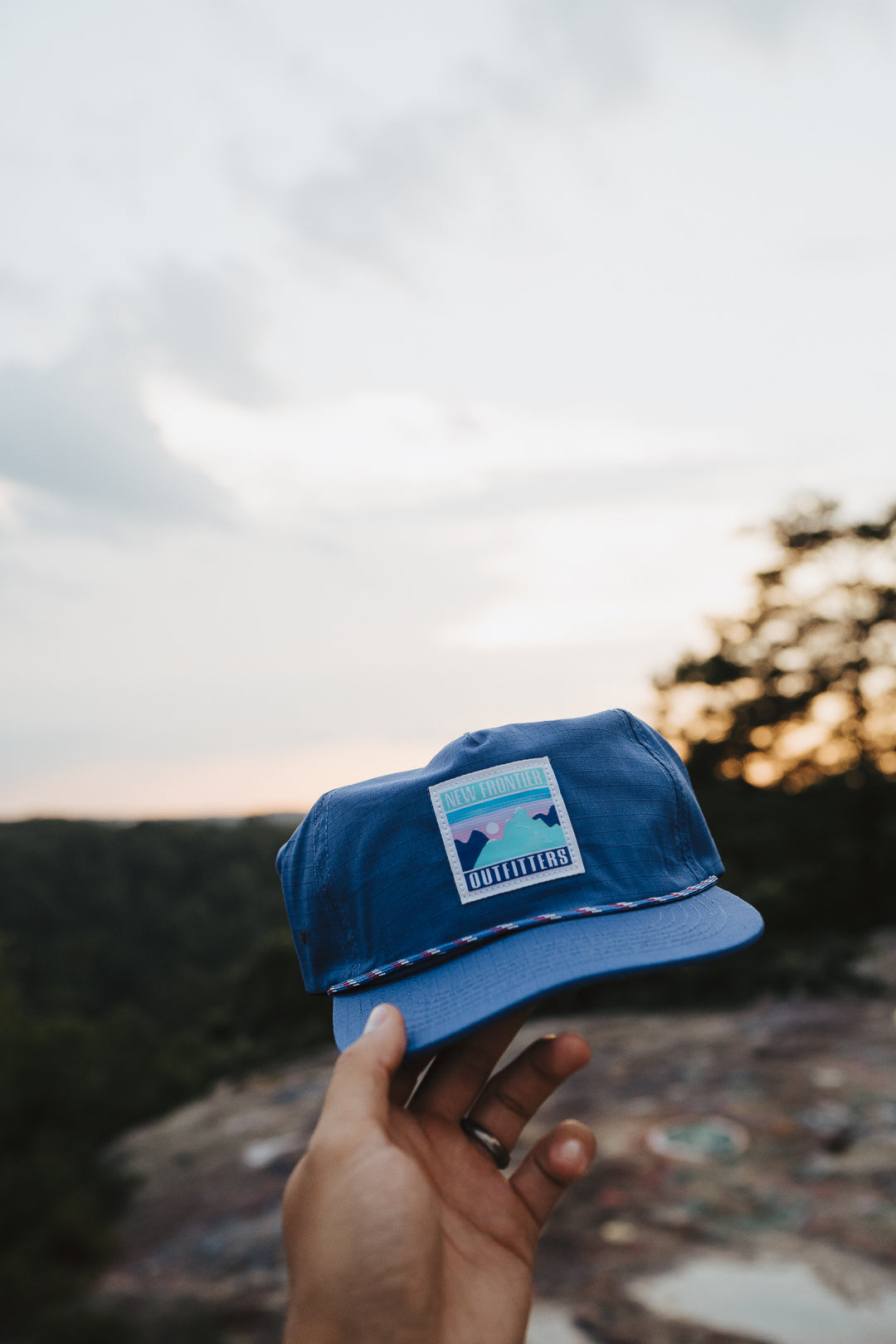 RETRO WAVE TECH TRUCKER (Blue)