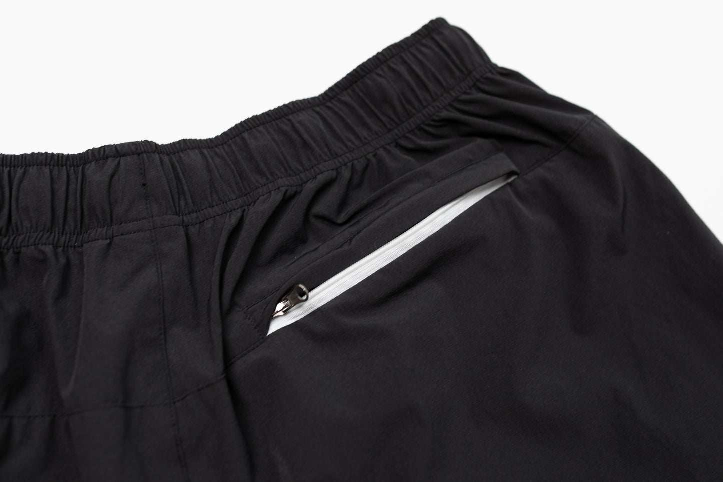 Men's Hybrid Tech 5" Short (Black)